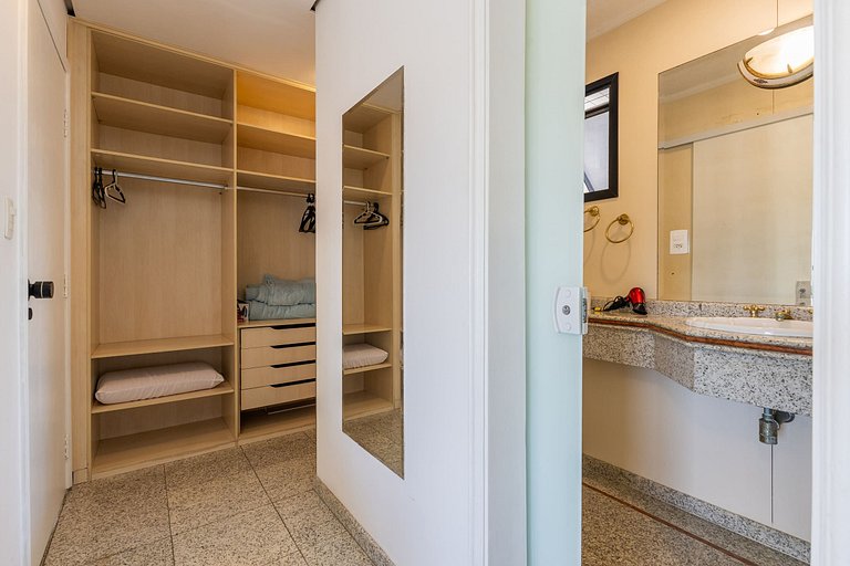 Flat c/ Arrumação e Garagem Próx Anhembi e ExpoCN