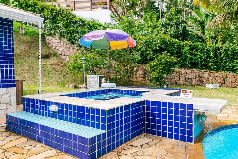 Um achado condomínio fechado piscina climatizada