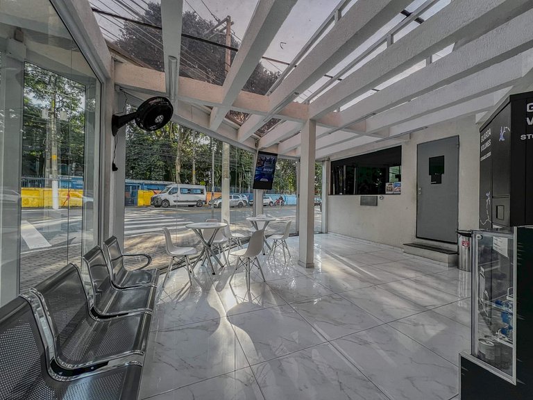 Raridade 412A perto do Expo Center Norte e Anhembi