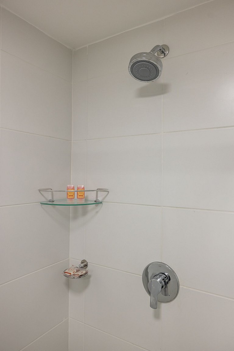 Estúdio Vila Mariana  Metrô, Academia e Coworking